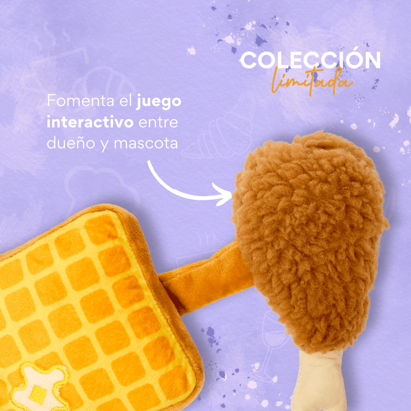 Juguete de Peluche Waffle Con Pollo Kanu Pet  para Perro